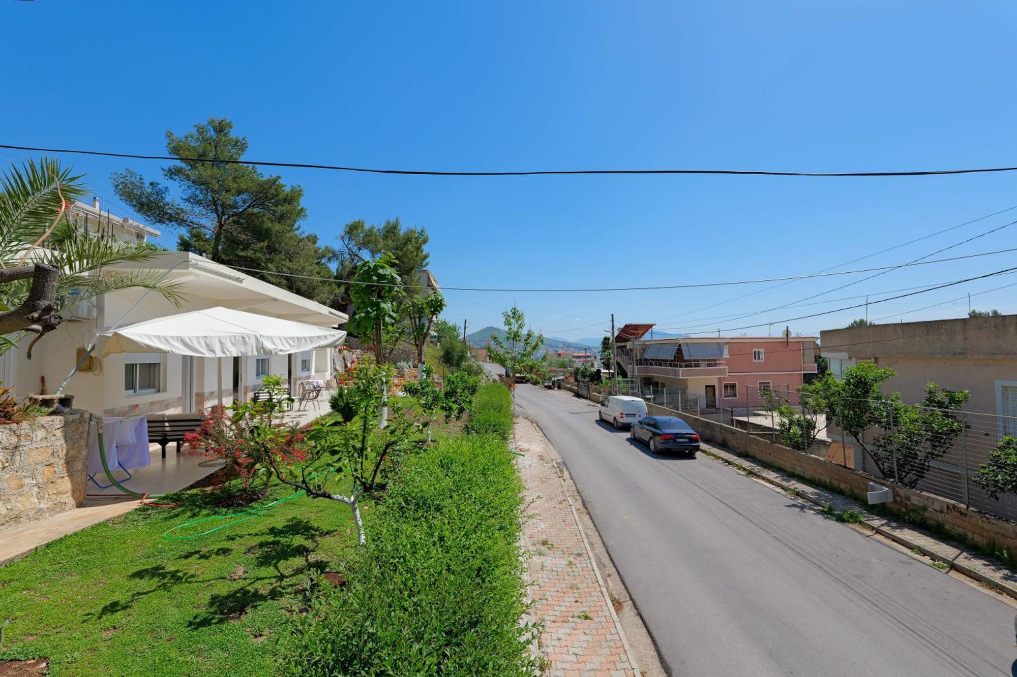 Flower Vila Sarandë Exterior foto
