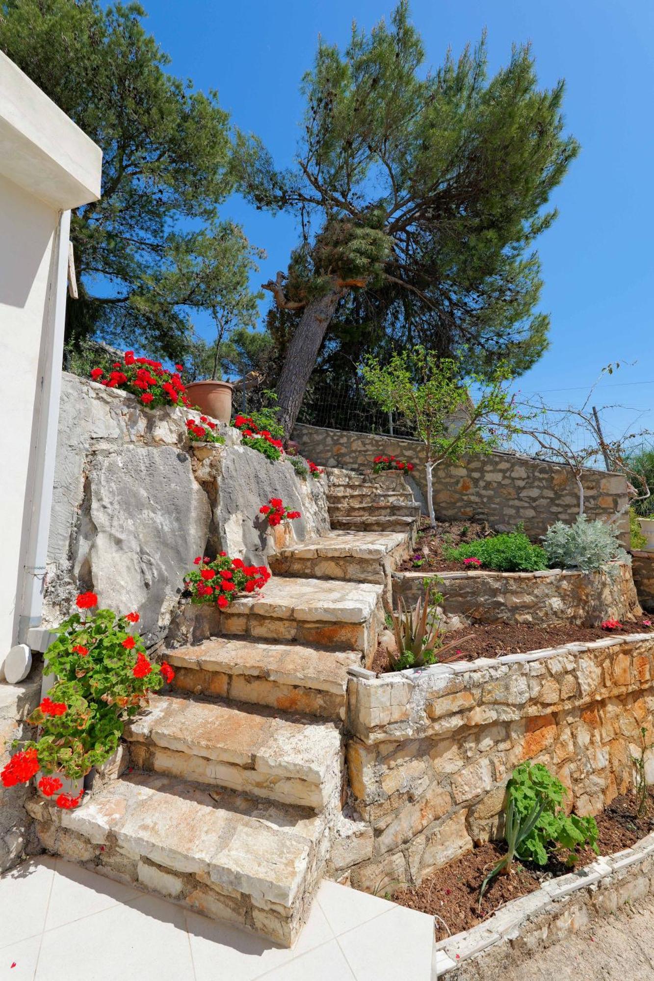 Flower Vila Sarandë Exterior foto
